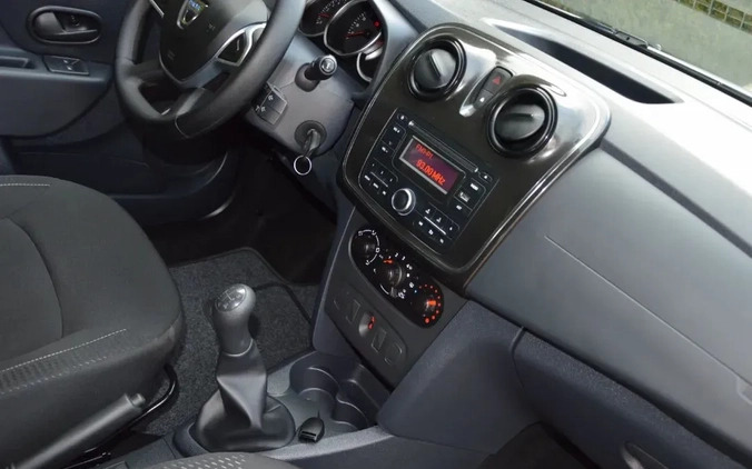 Dacia Sandero cena 33900 przebieg: 47000, rok produkcji 2017 z Radymno małe 742